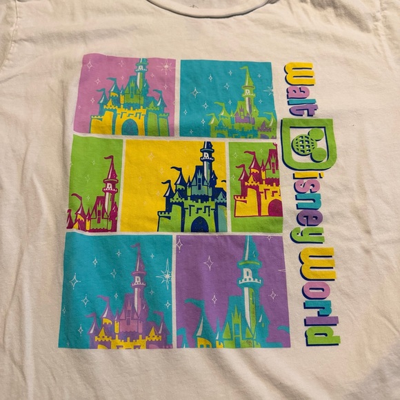 Walt Disney World XXL white tshirt with great vintage‎ logo and colors - Picture 3 of 7